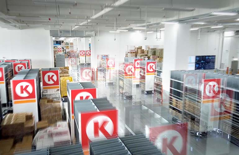 robots on a circle k warehouse