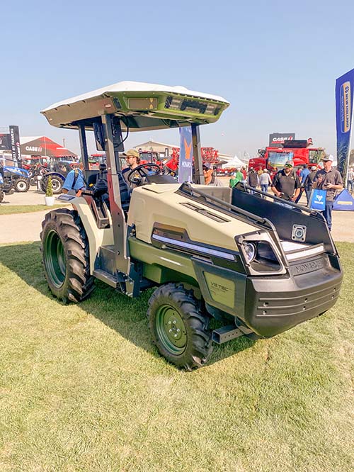 monarch tractor at the world ag expo
