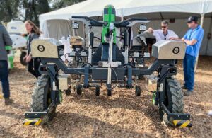 Orio weeding robot by Naio Technologies