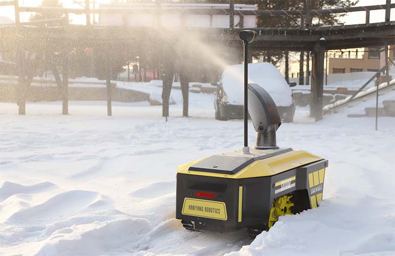Snowbot clears snow