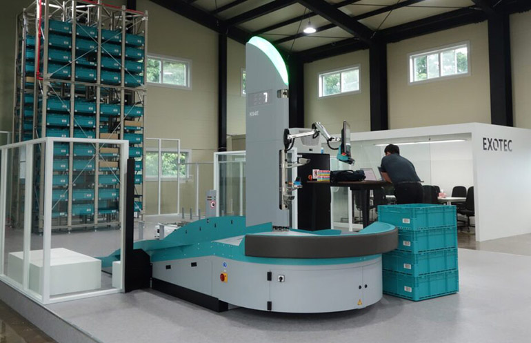 Exotec demonstrates how Skypod's mobile robots and modular shelving can improve picking.