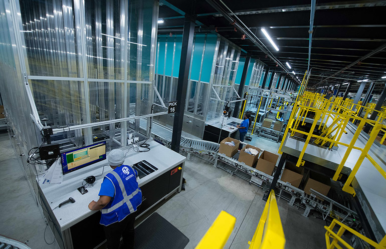 Bastian's Exacta software is integrated with 320 AutoStore robots the GEODIS site in Ohio.
