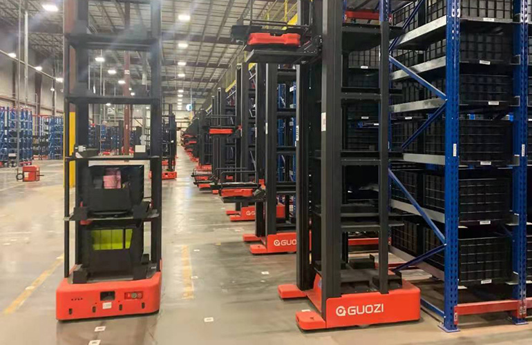 An image of Guozi's robots working in a Staples facility.