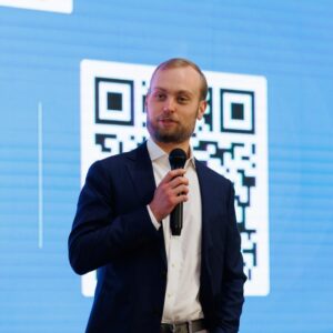Andrey Bakholdin, chief growth officer at Brightpick and an expert in warehouse automation