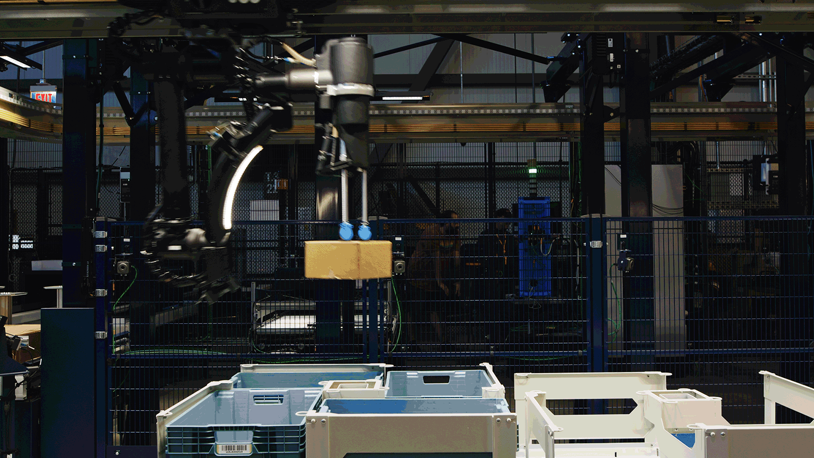 Amazon's Blue Jay robot.